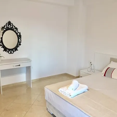 Sea And Sky Apartman *