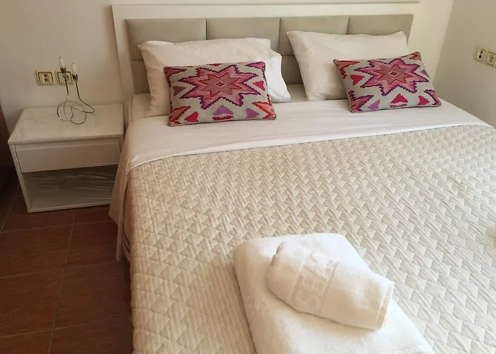 Sea And Sky Sarandë