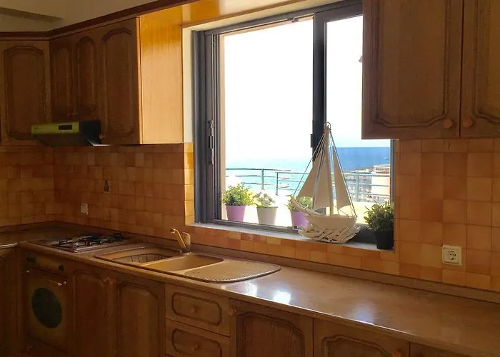 Sea And Sky Apartment *